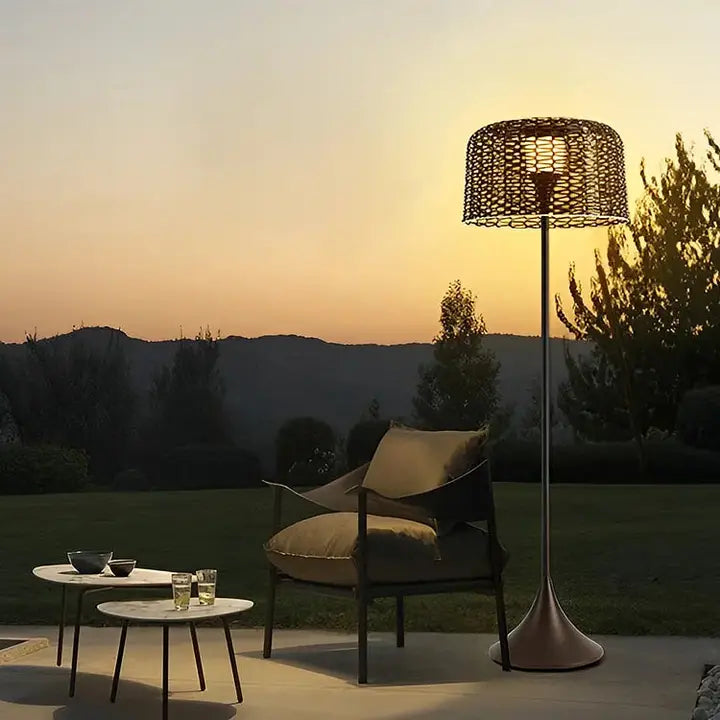 SOLAR RATTAN FLOOR LAMP