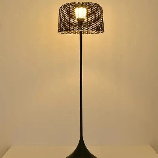 SOLAR RATTAN FLOOR LAMP